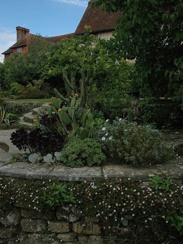 Great Dixter, Photo 21, July 2006